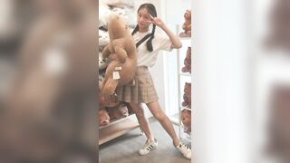 <strong>Taiwan</strong>\'s New Taipei City Middle School Girl_Chen Yutong_was Brainwashed And Trained By Her Master. Chat Records Exposed